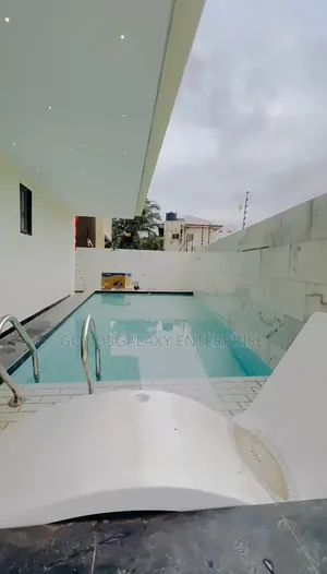 5bdrm Mansion in Accra Metropolitan for sale