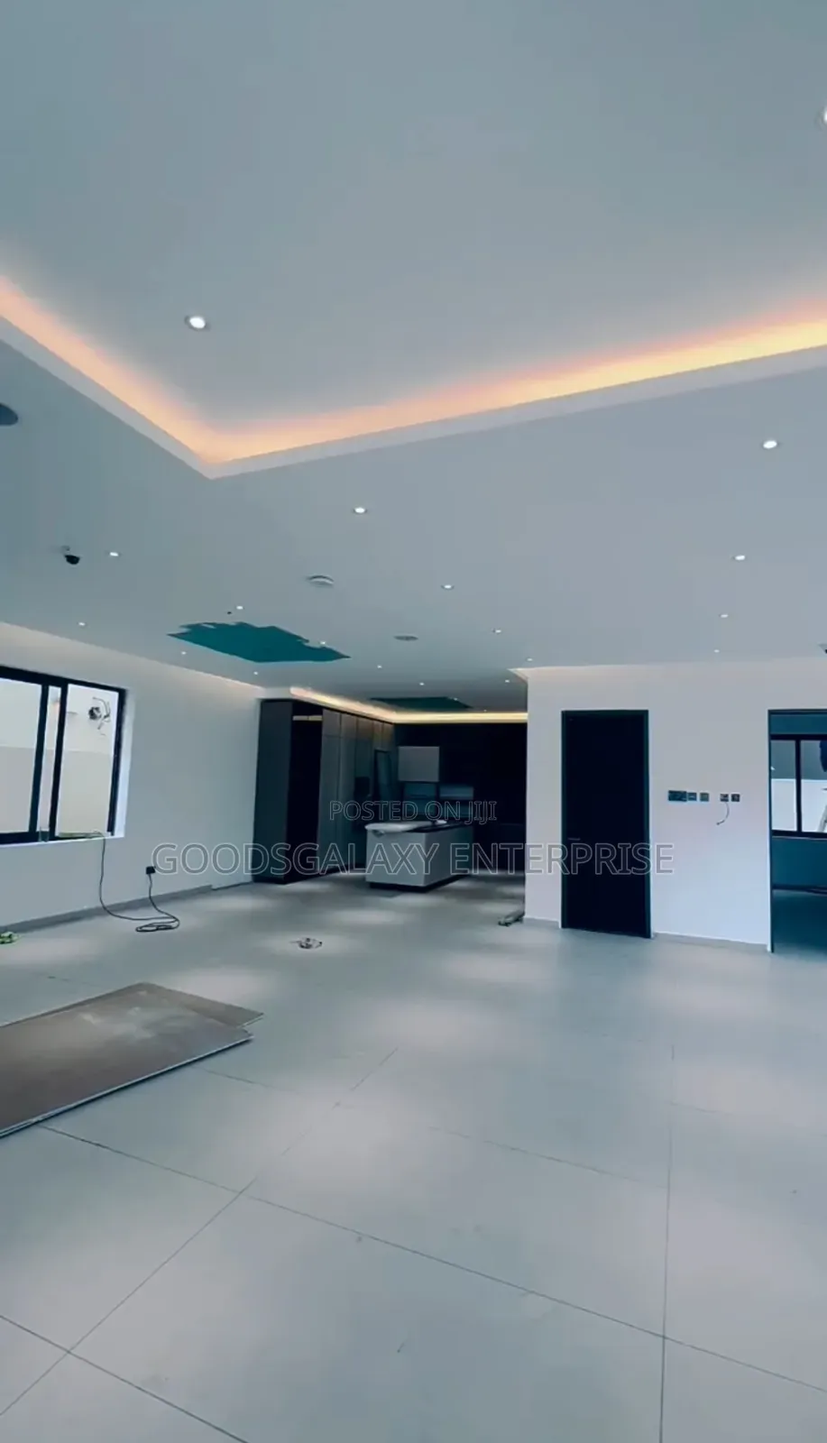 5bdrm Mansion in Accra Metropolitan for sale