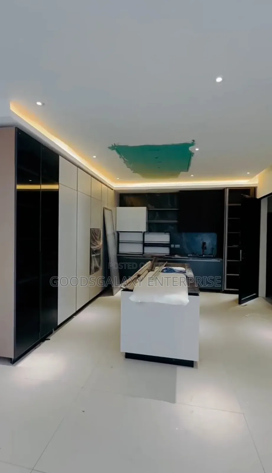 5bdrm Mansion in Accra Metropolitan for sale
