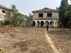 5bdrm House in Ashaley Botwe On, East Legon for sale