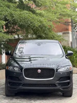 Jaguar F-Pace 20d Premium AWD 2019 Gray