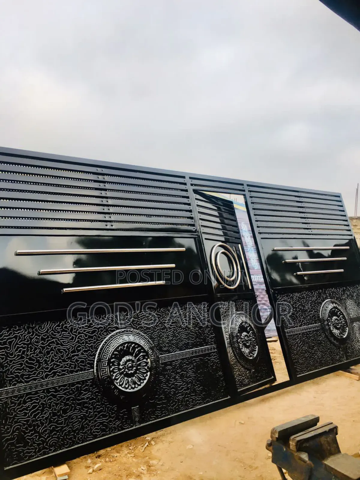 15 Feet Thick Galvanise Metal Sliding Main Gate With Inside Door
