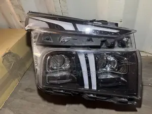 2021 Hyundai Santa Fe Headlight - Right Side