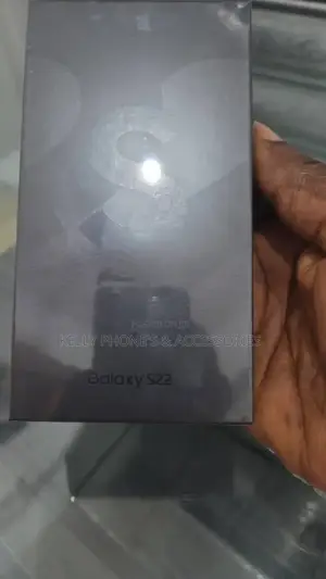 New Samsung Galaxy S22 5G 128 GB Black