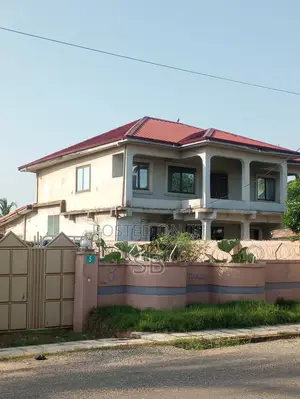 7bdrm House in Pentecost University for sale
