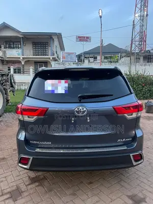 Toyota Highlander 2019 Blue