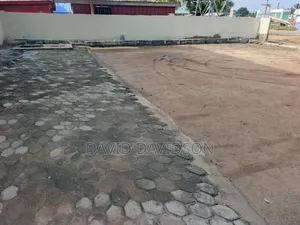 6bdrm Apartment in 6 Units Apartment, Tema Metropolitan for sale