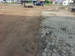 6bdrm Apartment in 6 Units Apartment, Tema Metropolitan for sale