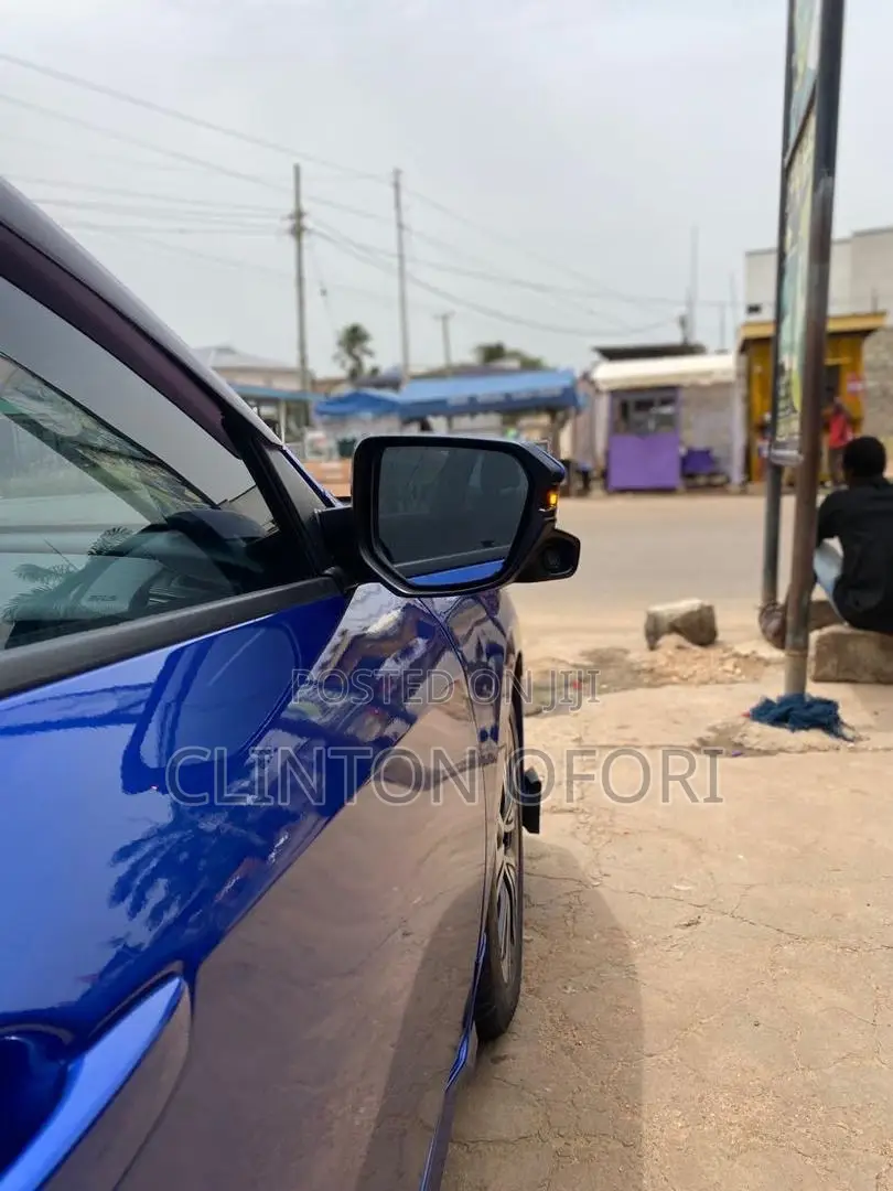 Honda Civic Sport Hatchback 2018 Blue