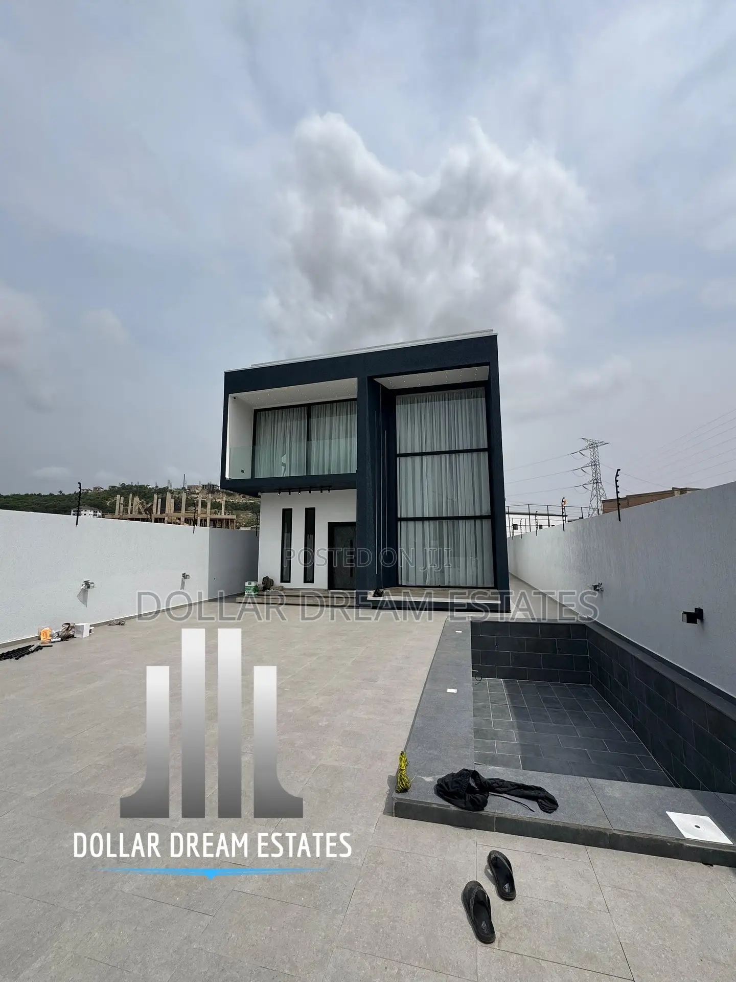 4bdrm House in Kwabenya for sale