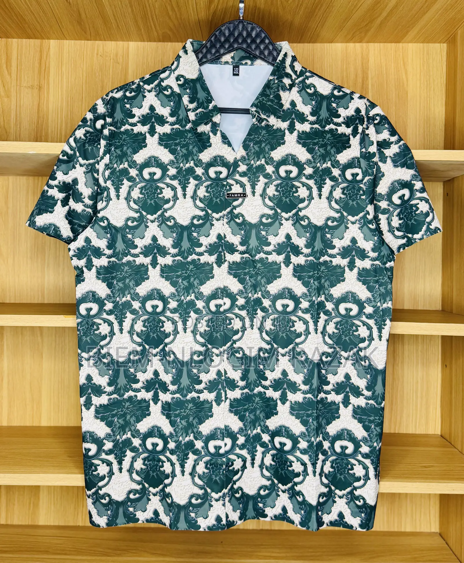 High Quality Mean New Style Vintage Executive Tops Available