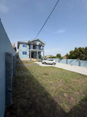 5bdrm House in Weija Hills for sale