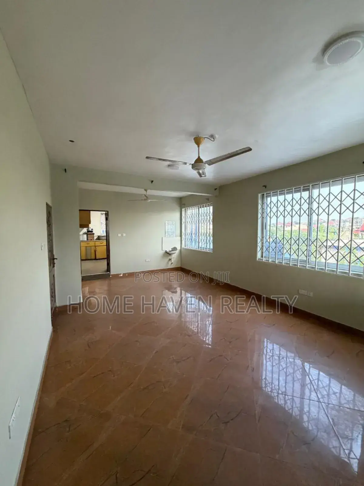 5bdrm House in Weija Hills for sale