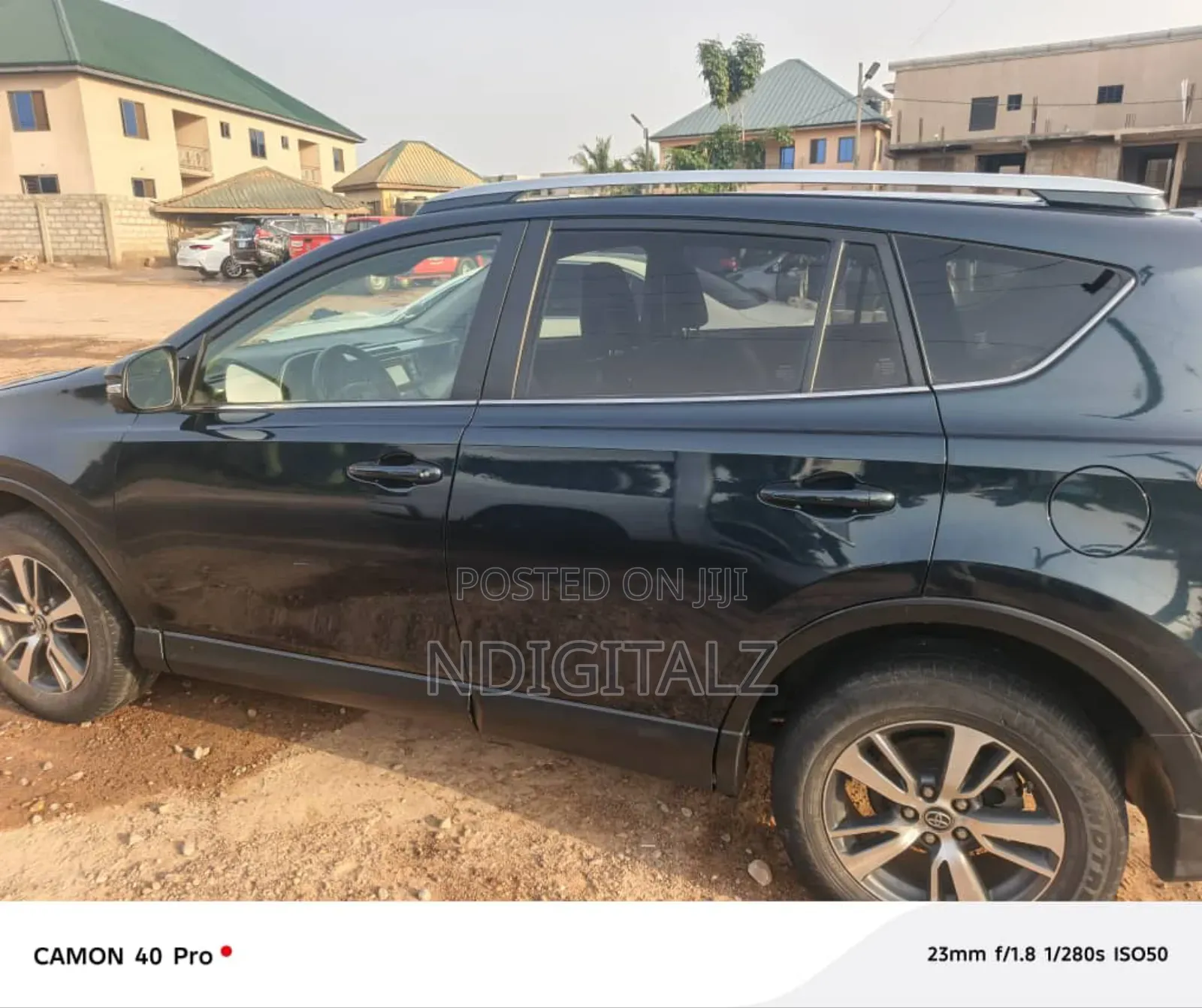 Toyota RAV4 XLE 4dr SUV (2.5L 4cyl 6A) 2018 Black