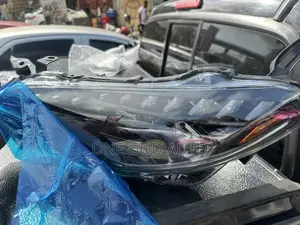 Toyota Corolla 2017,2018 Specs Headlight Pair