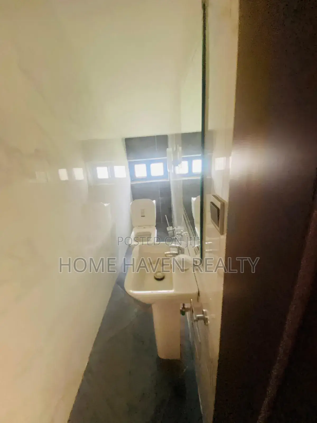 3bdrm House in Dzorwulu for rent