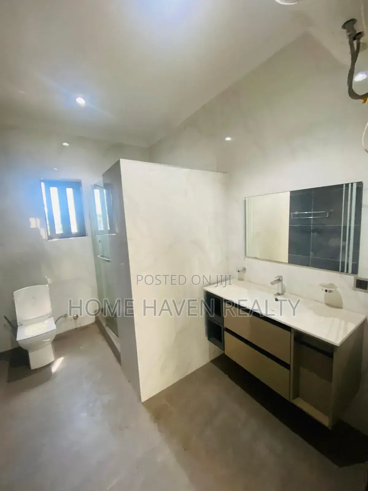 3bdrm House in Dzorwulu for rent