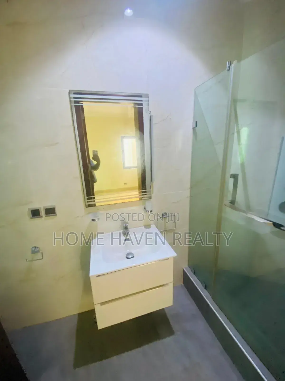 3bdrm House in Dzorwulu for rent