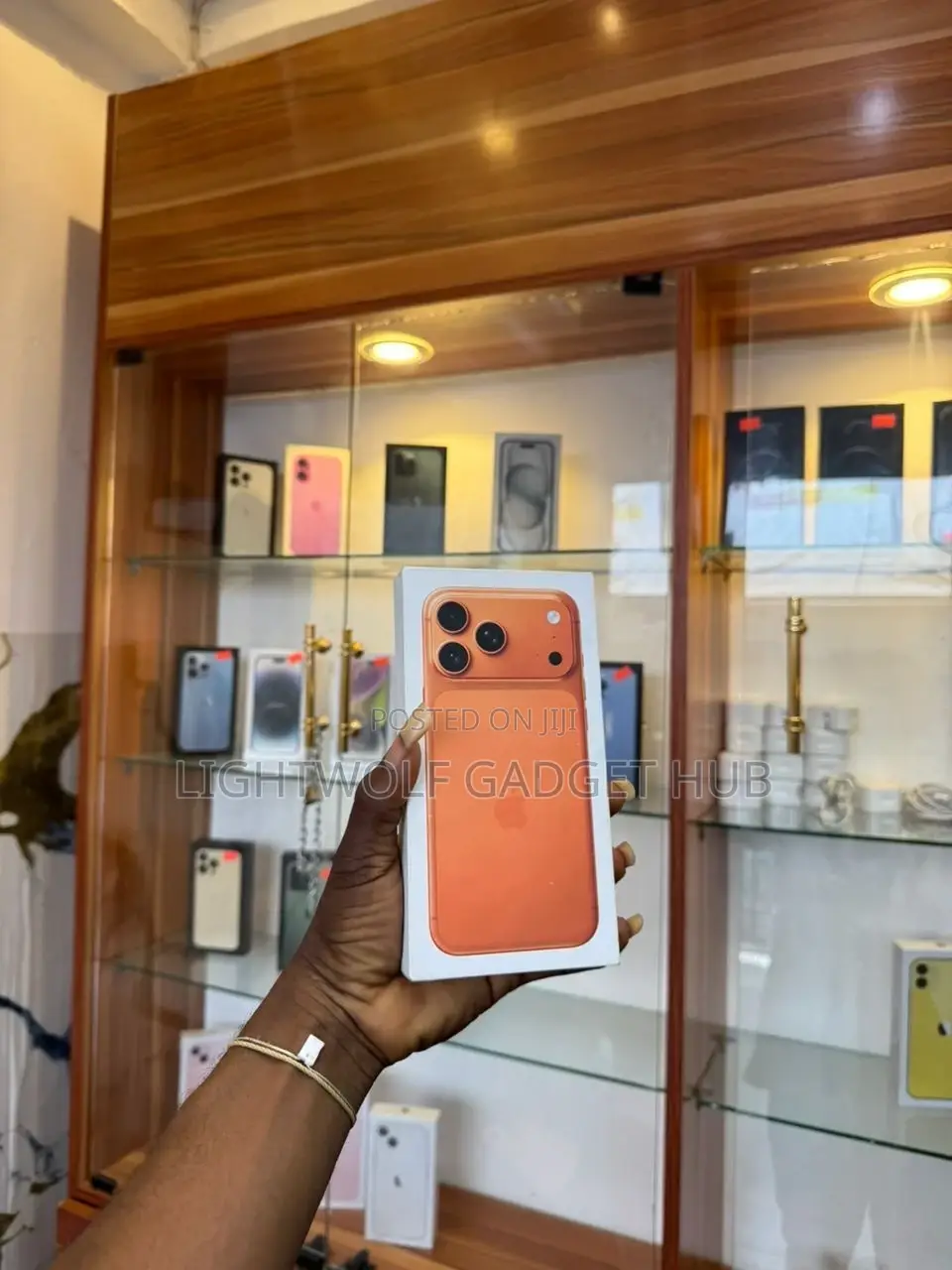 New Apple iPhone 17 Pro Max 256 GB Orange