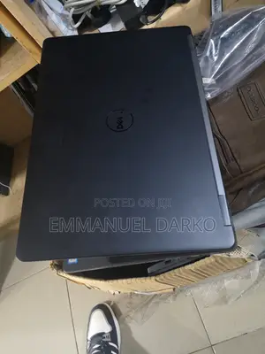 Laptop Dell Latitude E5570 8GB Intel Core i3 SSD 128GB