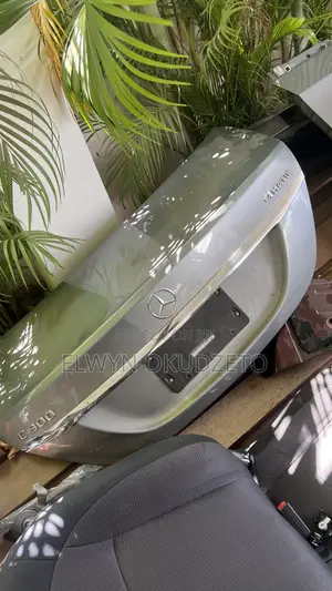 2015-2018 Mercedes C300 Trunk Boot