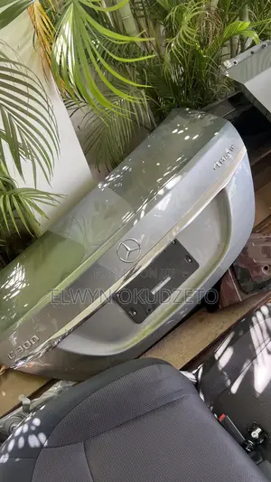 2015-2018 Mercedes C300 Trunk Boot