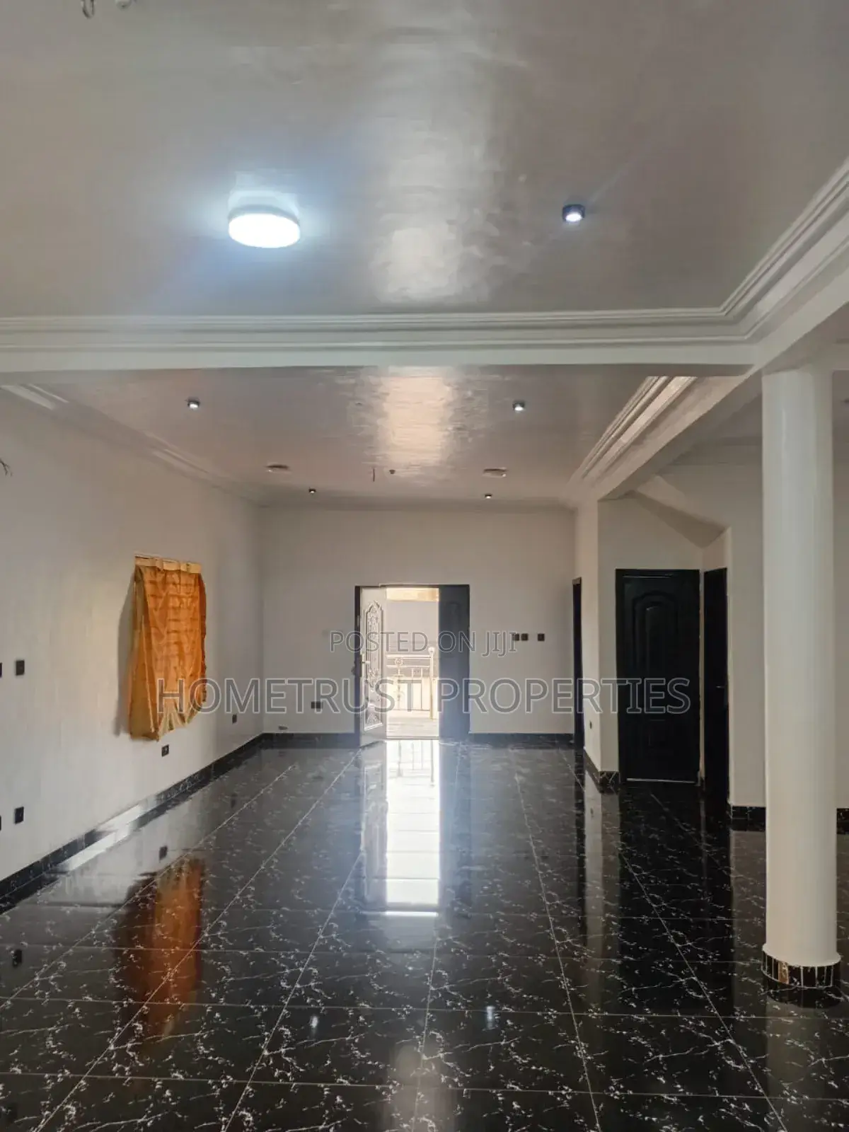 4bdrm Duplex in Hometrust Properties, Amasaman for sale