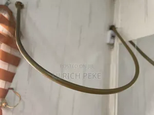 Curtain Track and Six Slatwalls