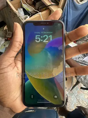 Apple iPhone XR 64 GB Black