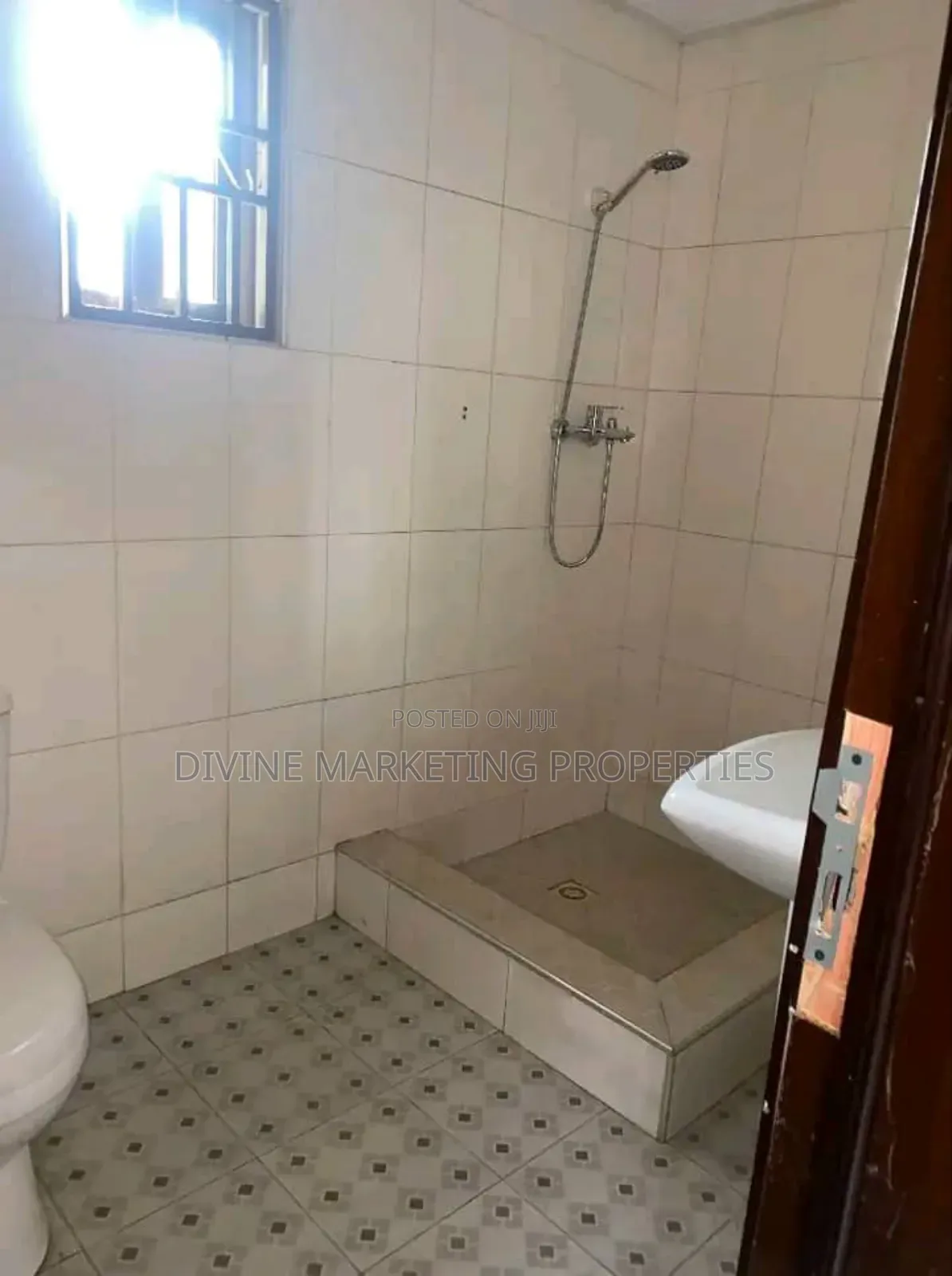 4bdrm House in Dansoman for sale