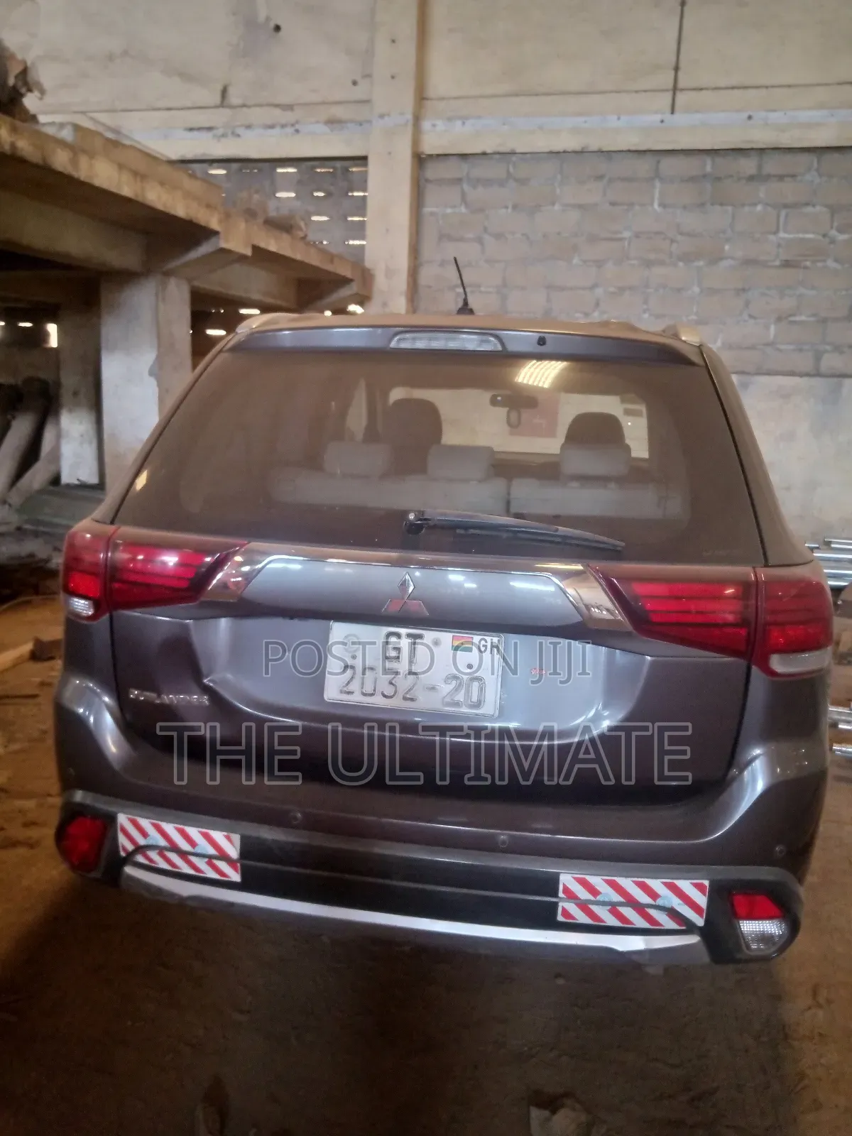 Mitsubishi Outlander 2022 Brown