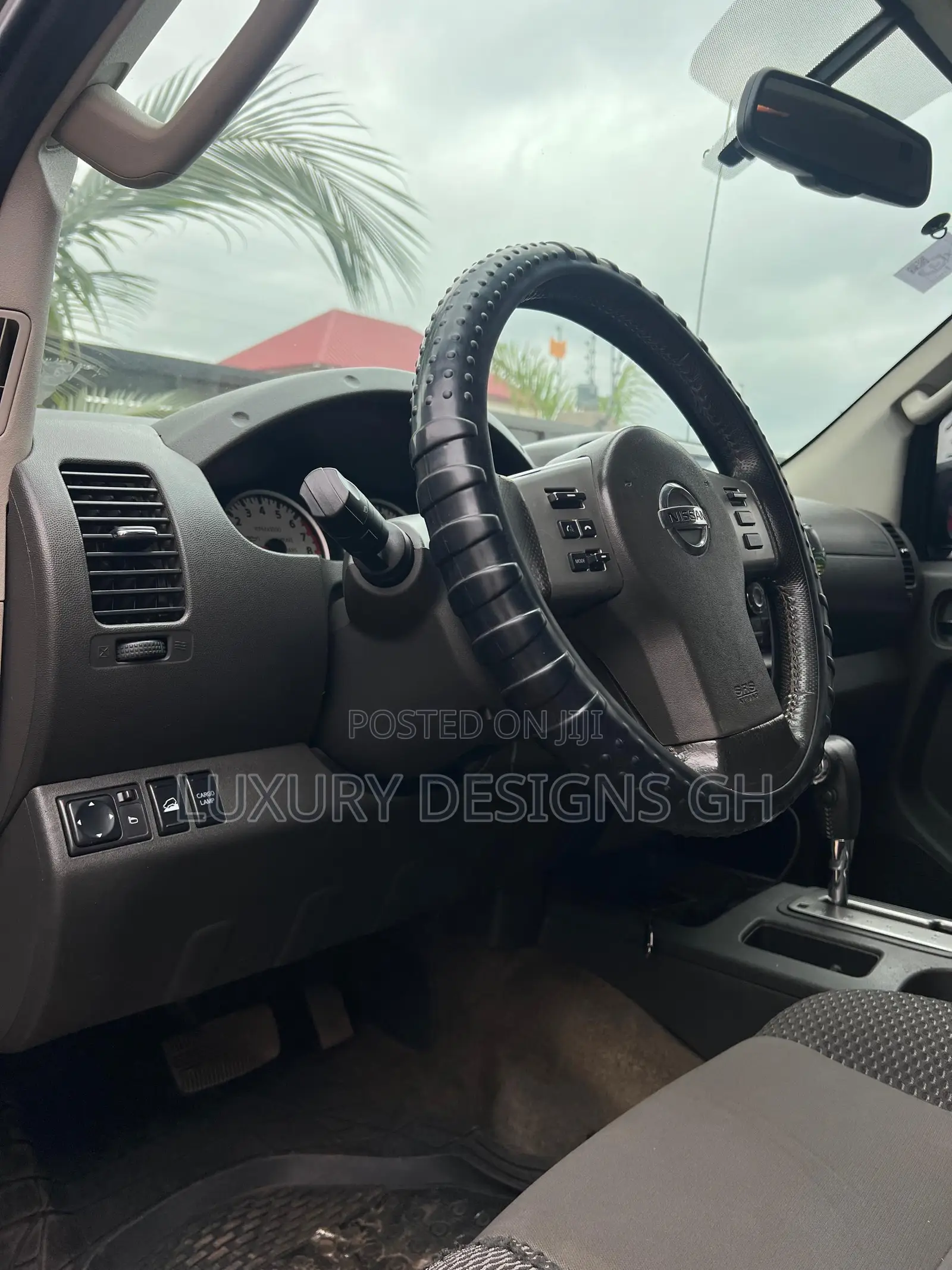 Nissan Frontier 2014 Black