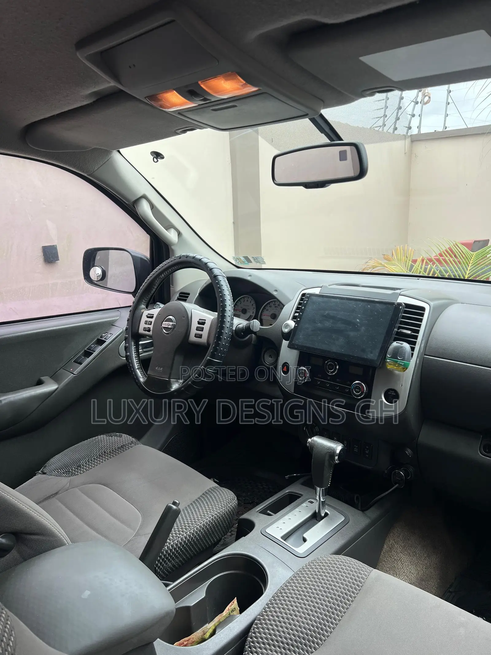 Nissan Frontier 2014 Black