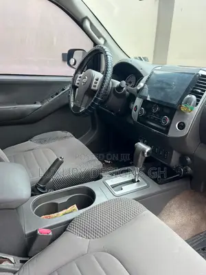 Nissan Frontier 2014 Black