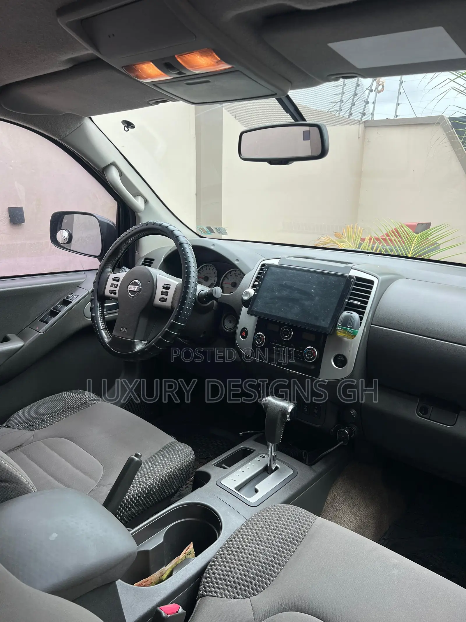 Nissan Frontier 2014 Black