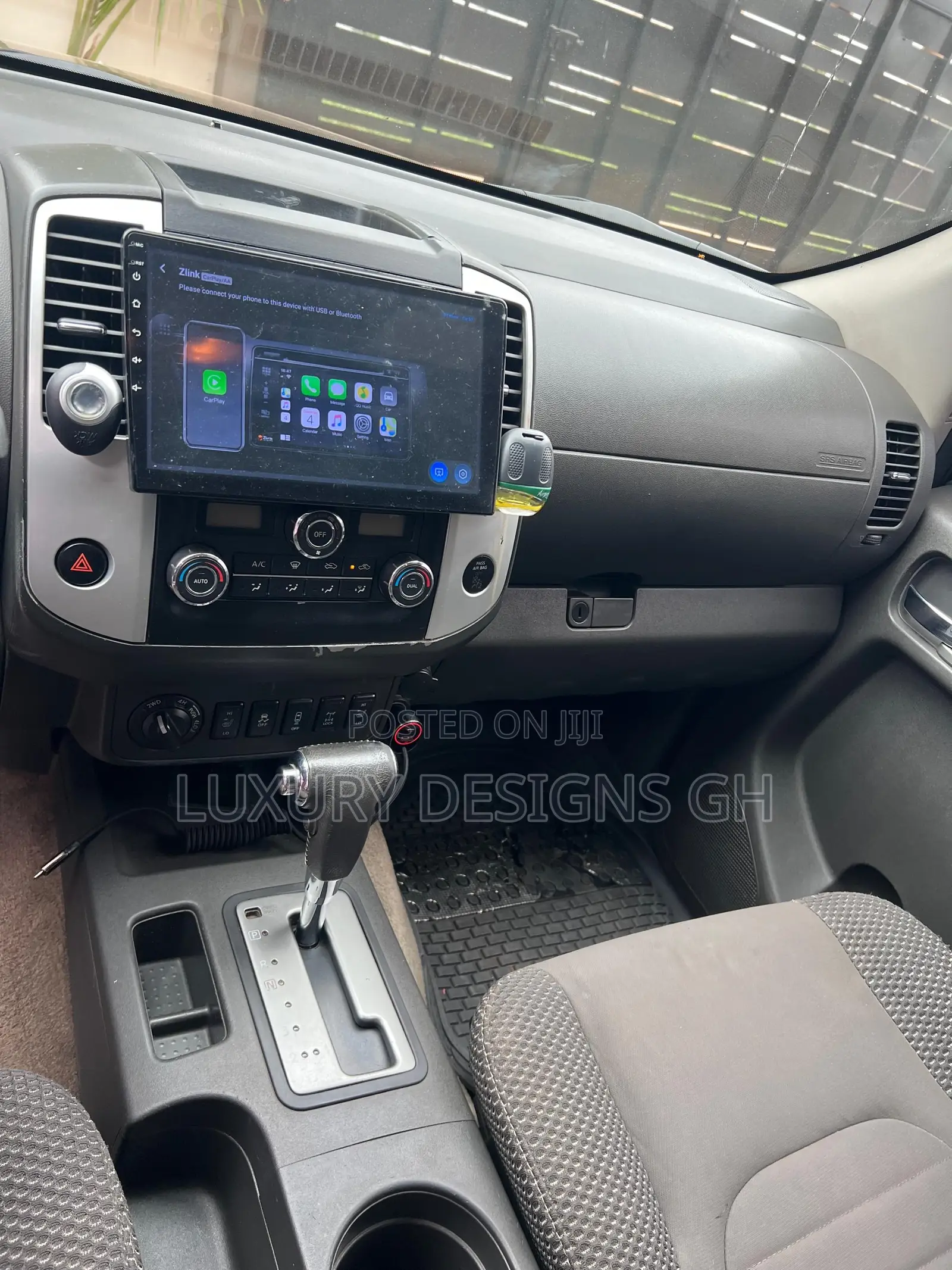 Nissan Frontier 2014 Black