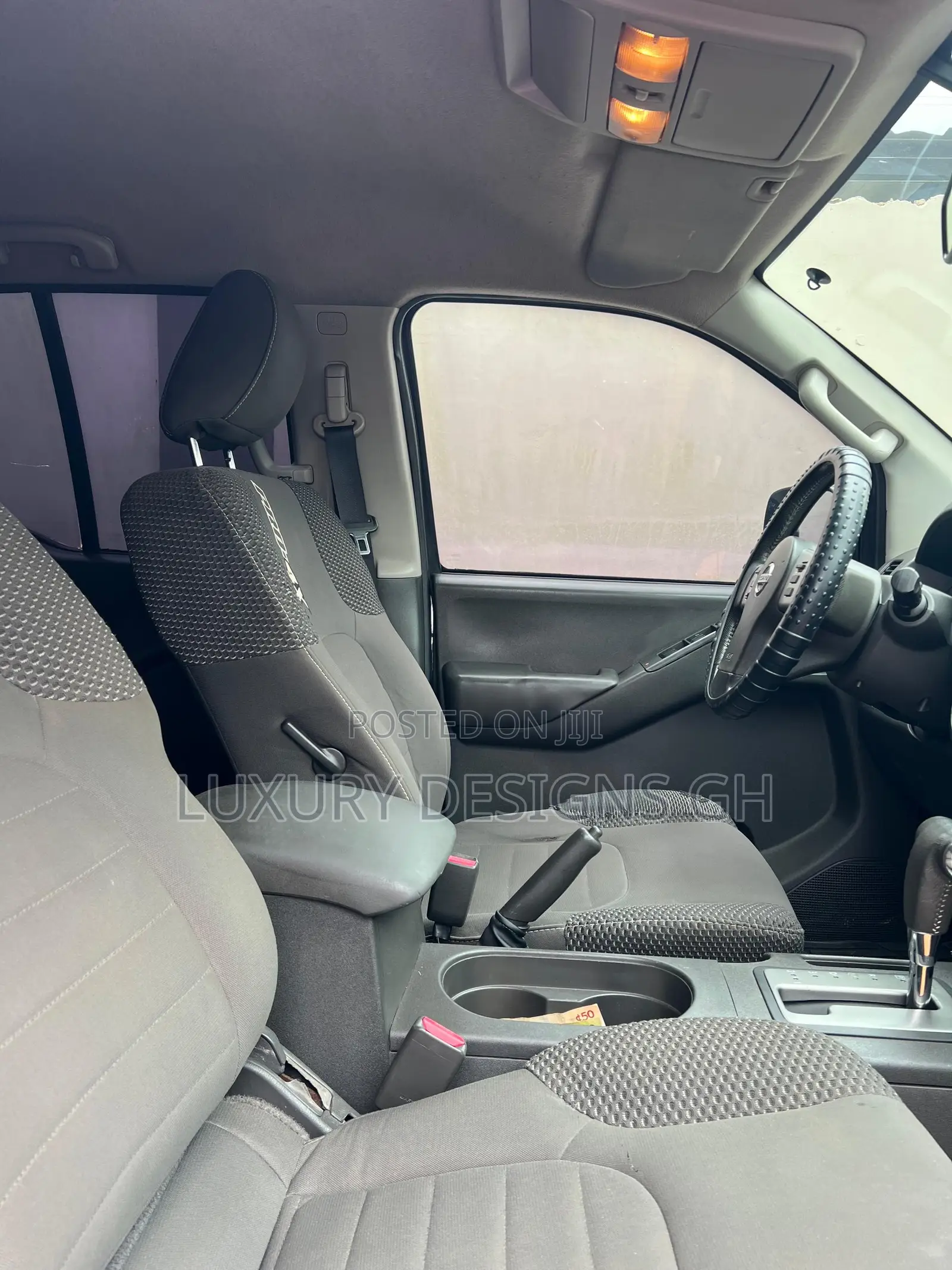 Nissan Frontier 2014 Black