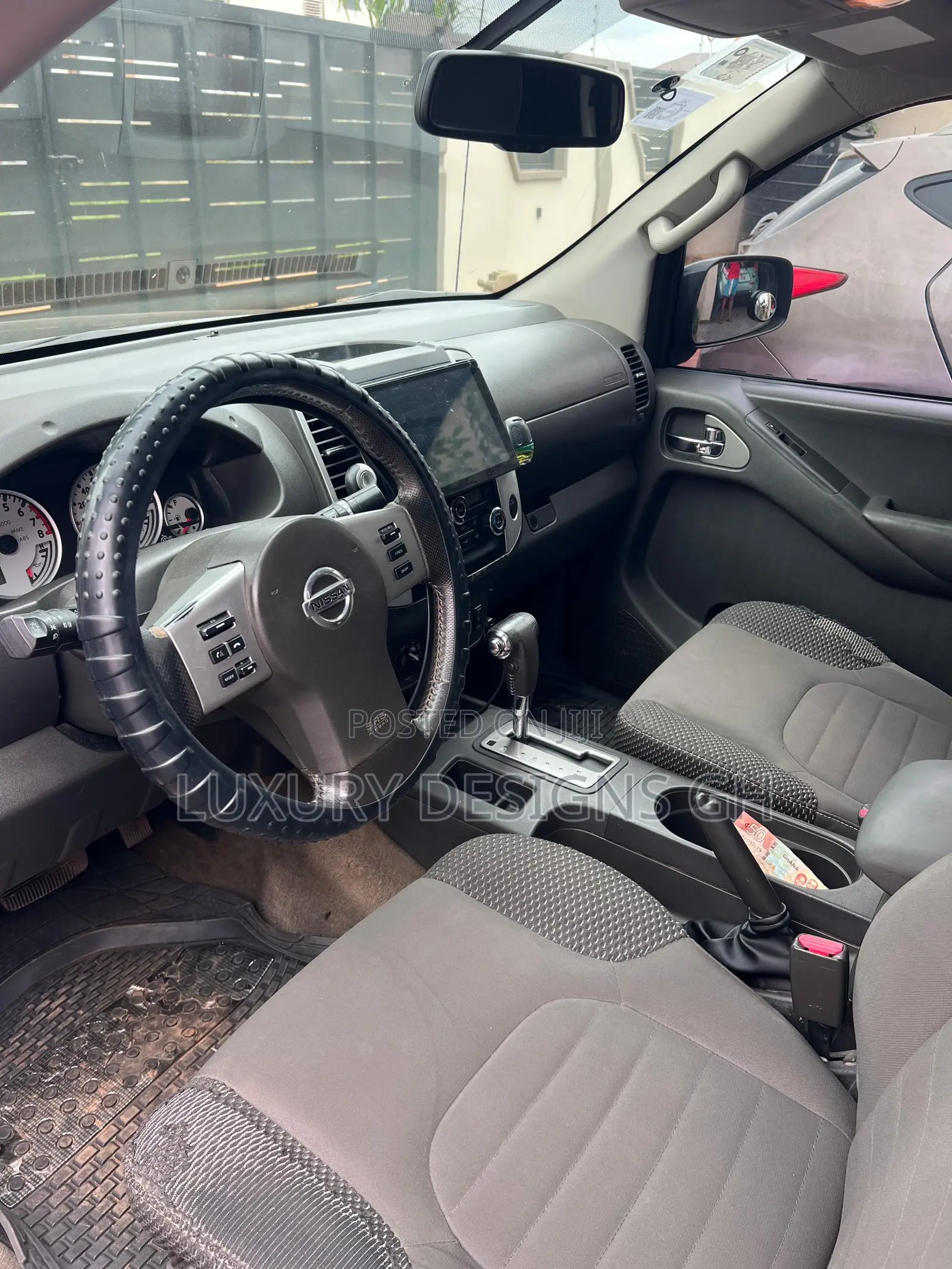 Nissan Frontier 2014 Black