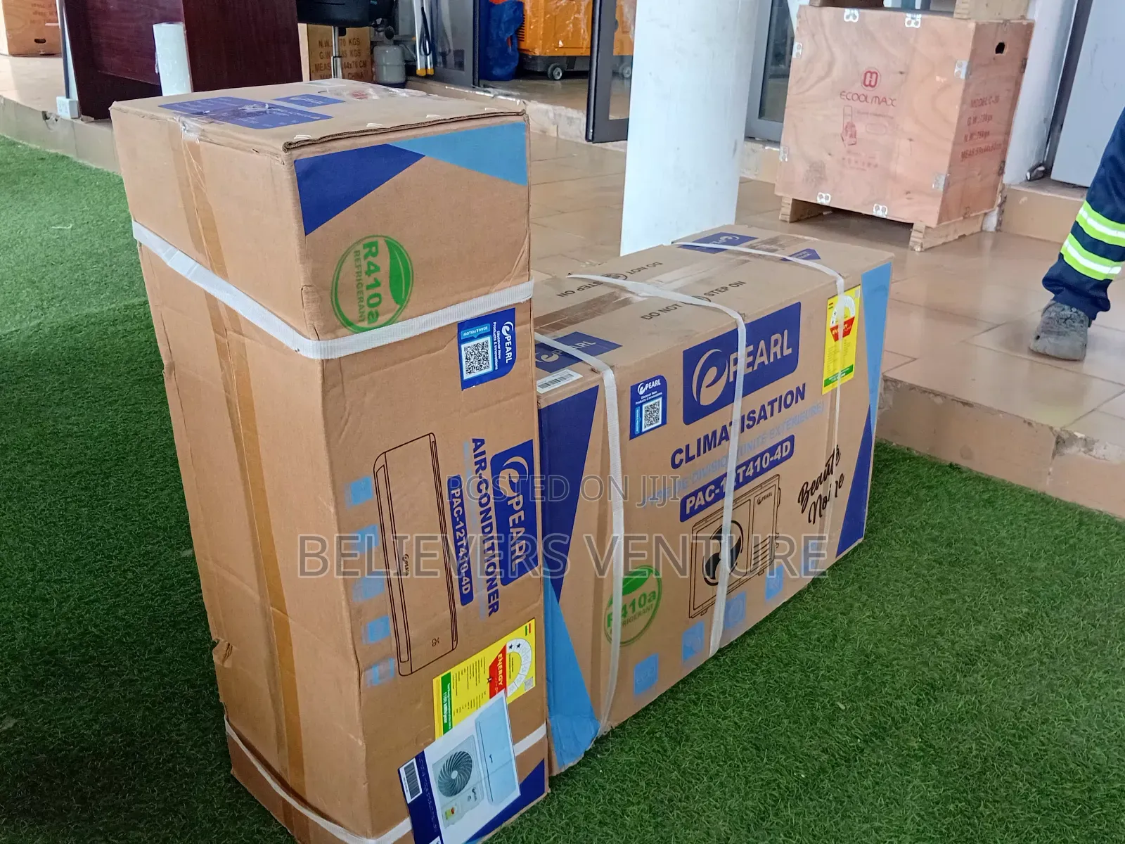 Powerful Airflow Keeps Rooms Cool Even During Hot Weather.