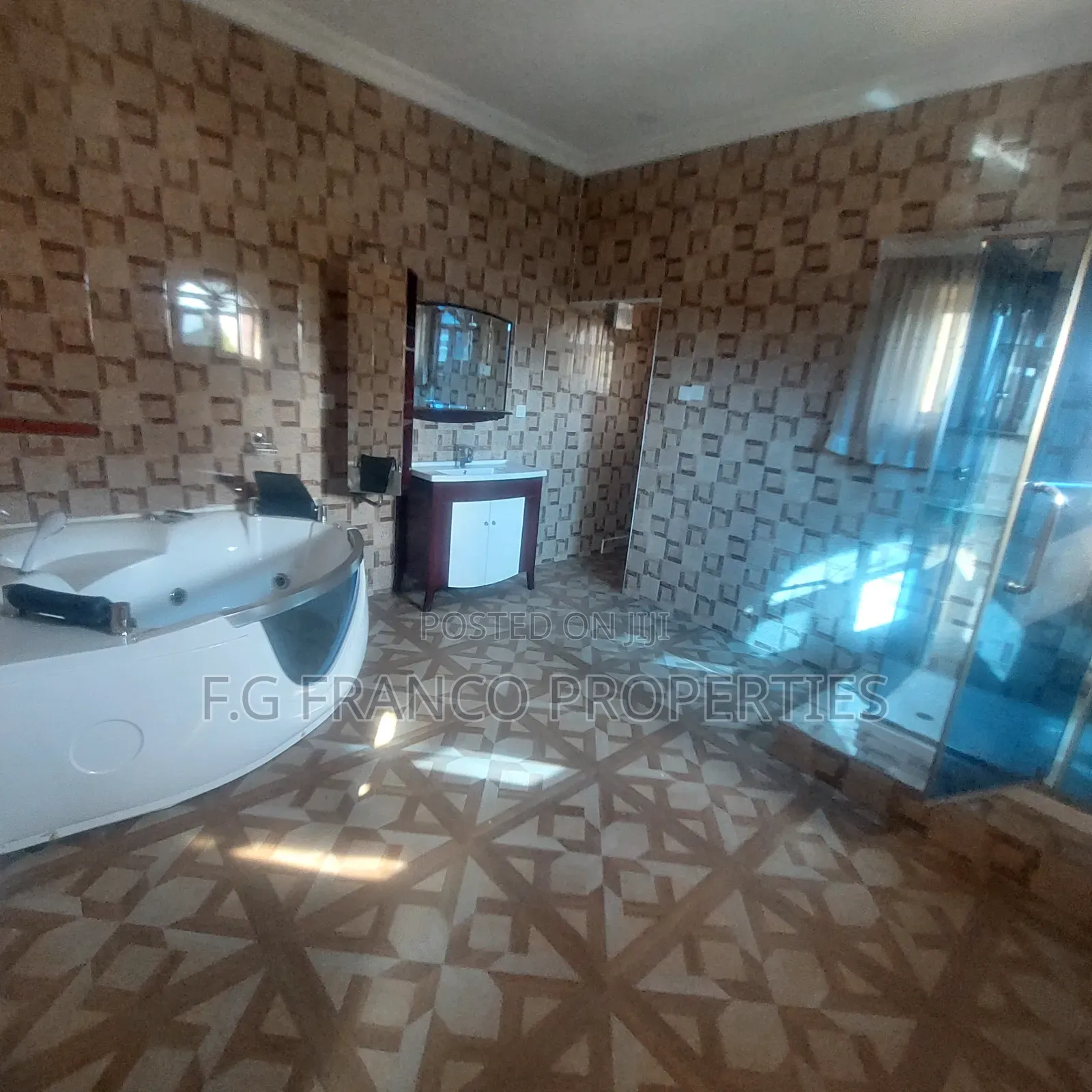 4bdrm House in Kg Franco Properties, East Legon for sale