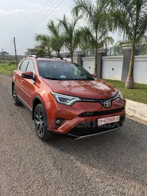 Toyota RAV4 SE AWD (2.5L 4cyl 6A) 2017 Red