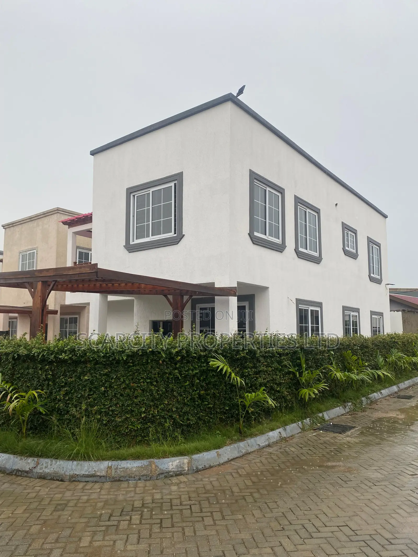 3bdrm House in A&C Mall Area for sale