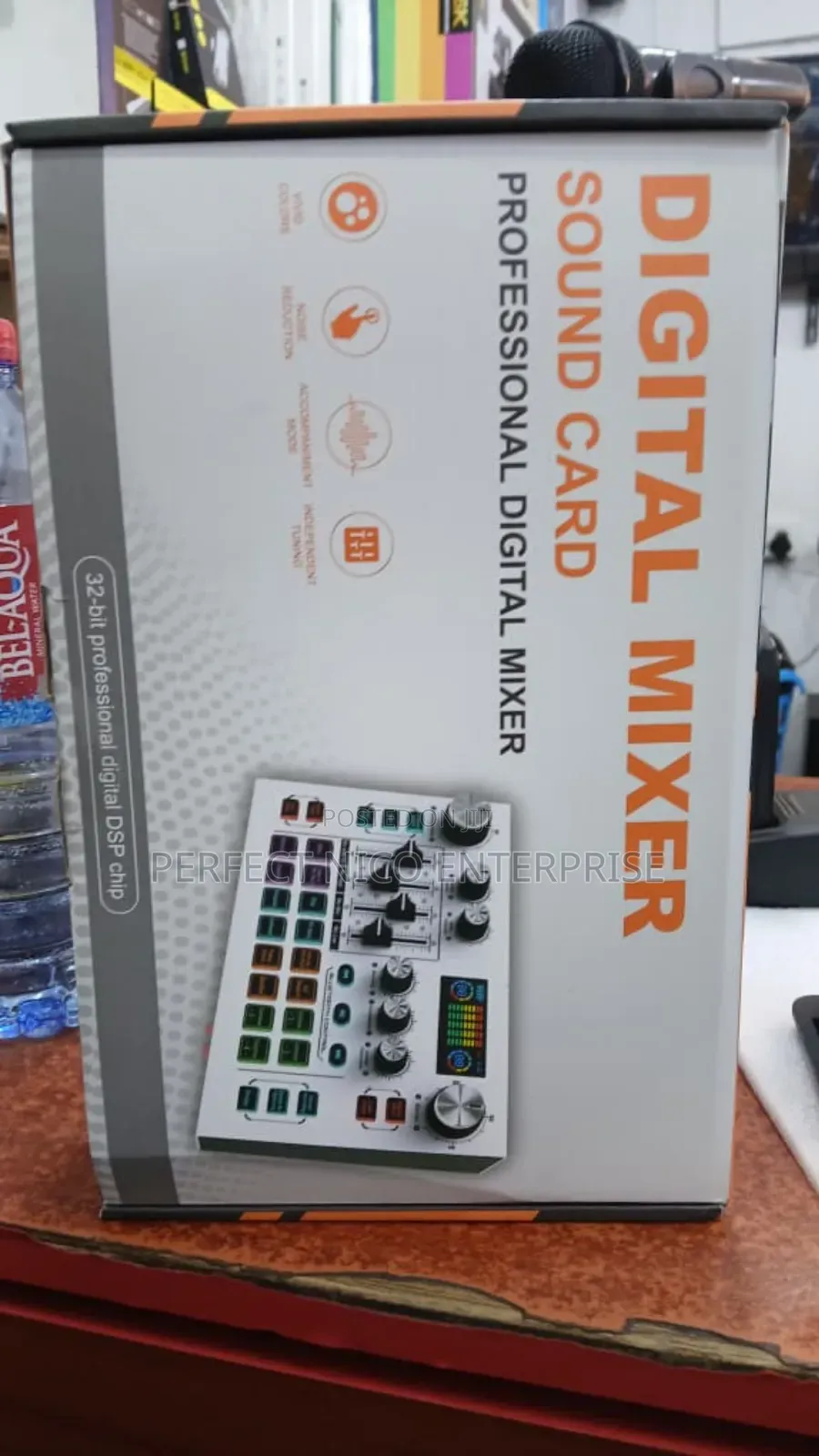 Mt-Viki Streaming Audio Mixer Sound Card for Podcast Livestreaming