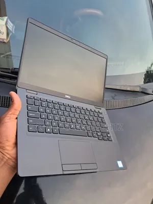 Laptop Dell Latitude 5300 8GB Intel Core I5 SSD 256GB