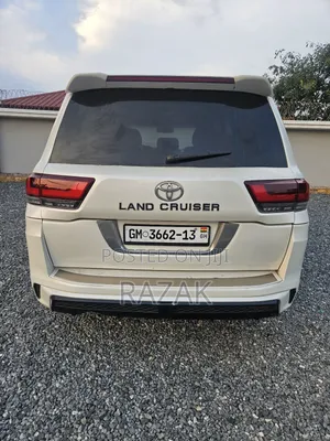 Toyota Land Cruiser 2013 White