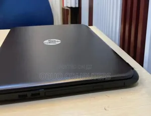Laptop HP 15 4GB AMD A8 HDD 128GB
