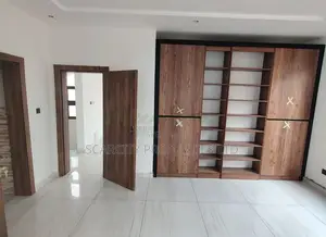 4bdrm House in A&C Mall Area for sale