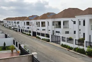 4bdrm House in Adenta for sale