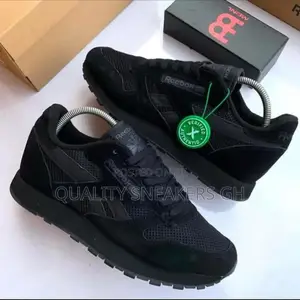 Reebok Tan Black Classic