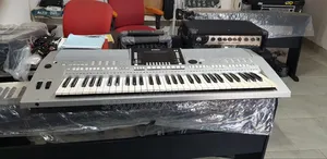 Yamaha PSR S910 Keyboard